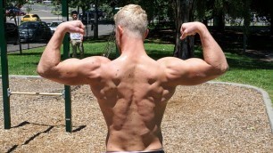 'Special Pull Up to Build a Strong Back (Tutorial and Progressions)'