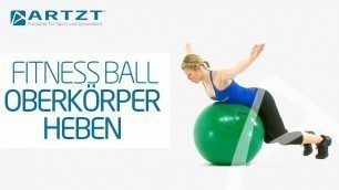 'ARTZT vitality Fitness Ball - Oberkörperheben mit Armeinsatz'