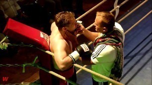 'Essen * Punch * Profi Boxen  „Fitness Alive“  * Robert Tlatlik vs Hamze Moselmani * 26.11.2011'