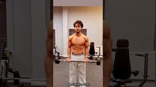'Tiger Shroff Workout Video 