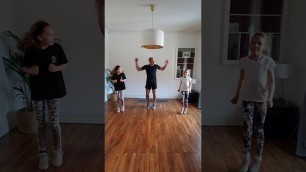 'Workout enfants à la maison'