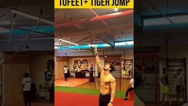 '10 Feet+ Jumping Challenge Of Tiger Shroff #Shorts Blockbuster Battes'