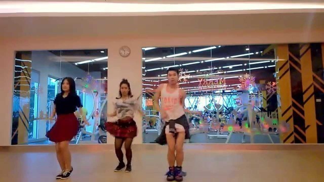 'Girl\'s Day - Darling (Cover By Kru Katie @ We Fitness Ratchayotin Club)'