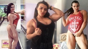 'Muscular Jessica Sestrem, Brazilian cross fit model, fitness motivator, sexy babe,female bodybuilder'
