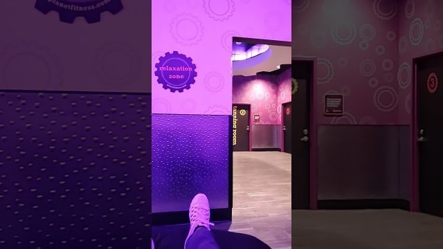 'Experience Hydromassage at Planet fitness of Norwalk location. 플래닛 휘트니스 노워크 지점 수압 마사지 체험.'