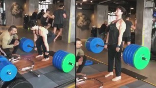 'Tiger Shroff  ने उठाया 200 किलो का वजन - Video'