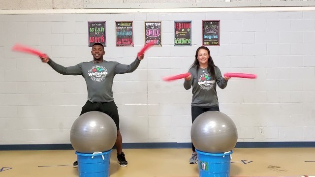 'Cardio Drumming: Shake it Off Coach J. Hayes & C. Hayes'