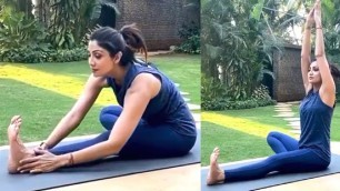 'Shilpa Shetty Latest YOGA Video For Stretch & Flexibility'