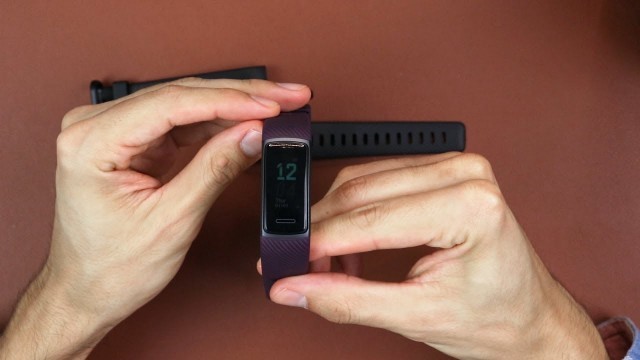 '#Letsfit | How To Change The Watch Band On Your ID152 Fitness Tracker'