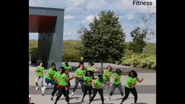 'Bonne fête nationale de la Côte D\'ivoire. Par DJAMBOOLA FITNESS Canada. Voeu de paix.'