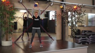 'Ganzkörperübungen mit dem Ball + rhythmische Erwärmung (Dein Training @home)'
