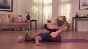 'Yoga Moves & Exercises | Yoga Tune Up® Revolved Abdominal Pose Var. 1'