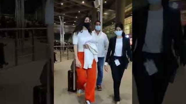 '#shilpashetty #shilpa #spotted #mumbai #airport #bollywood #hot #fitness #yoga'