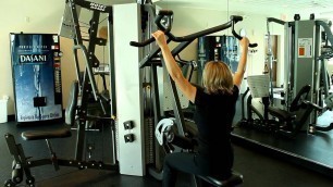 'How To Use the Hoist H4400 Lat Pulldown'