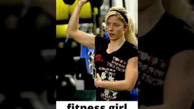 'fitness girl workout.. beautiful gym girl.. gym girl workout  body fit gym girl workout beautiful .'