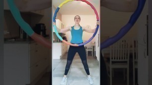 'Hula Hoop Workout (25 Minuten, mittlere Intensität)'