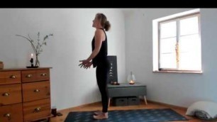 'BASEFIVE @Home Workout #31 - Yoga mit Franzi (Bergsinn)'
