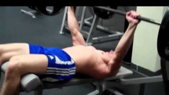'How To: Barbell Decline Bench Press'