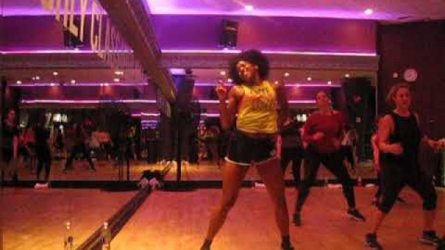 'Lemon by N.E.R.D. ft. Rihanna - Dance Fitness by Kamaye'