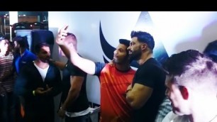 'Aesthetic Bodybuilder Sergi Constance With His Fans @ Bodypower Expo 2016 Mumbai India [1080p]'