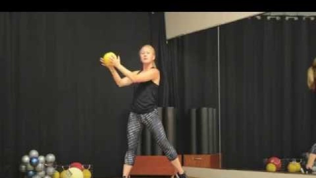'7 X 7 Medecine Ball Workout | 7 exercises for 7 minutes'