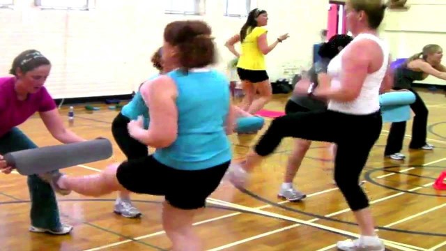 'FIT CHICKS - Bootcamp in Action!'
