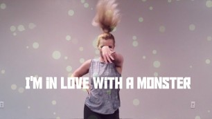 'I\'m in Love with a Monster - Fifth Harmony | HALLOWEEN Dance Workout | (Fun and Easy Dance Routine)'
