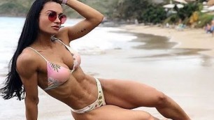 'Diana Areas muscle fitness woman from Brasil posing and workout'