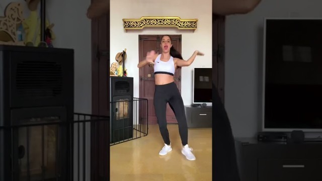 'Super Freaky Girl Dance Workout #superfreakygirl #danceworkout #nickiminaj #dancefitness #dancevideo'