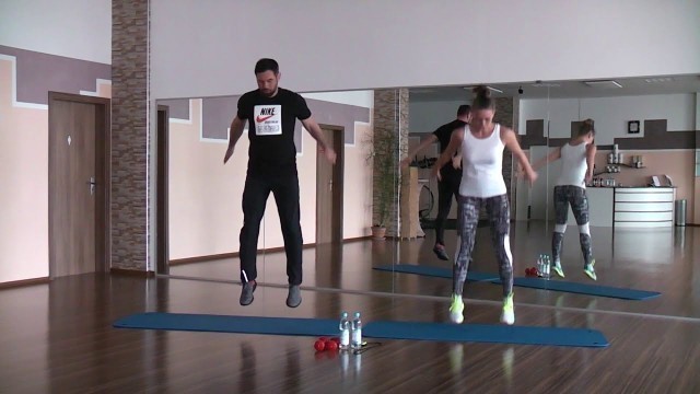 'Partnertraining 1, Coupleworkout mit Hanteln, interval workout, intervaltraining, functional fitness'