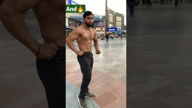 'PUBLIC REACTION WHEN FITNESS FREAK GOES T-SHIRT LESS IN PUBLIC ||  GIRLS REACTION #shorts #ytshorts'