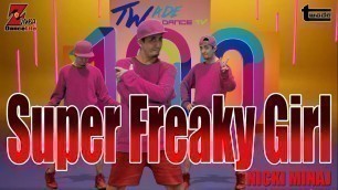 'Super Freaky Girl - Nicki Minaj | Zumba | Dance workout | dance fitness | Coach tOLits'