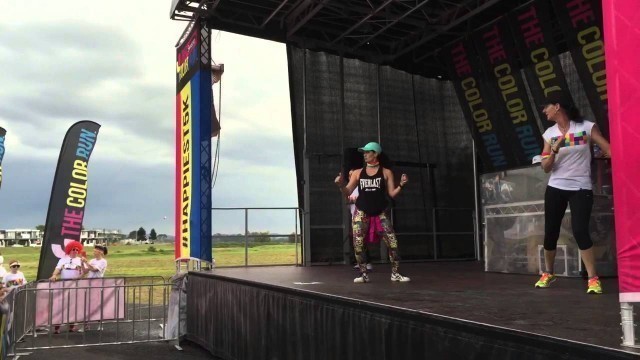 'The Color Run Gold Coast 2015 - Konga Fitness Warm Up'