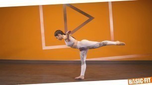 'Yoga para tonificar glúteos y piernas (I) | Basic-Fit Goals'