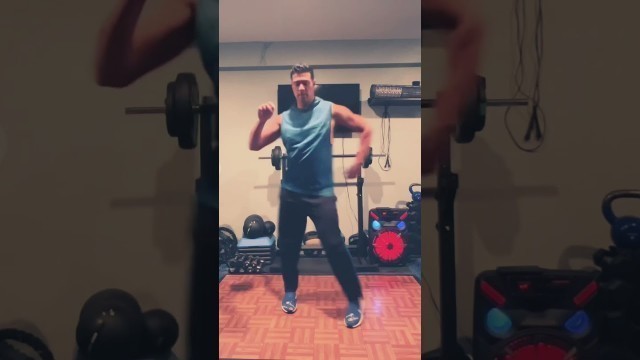 'Zumba Fitness Dance Salsa. #shortvideo #zumbafitness #short'