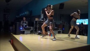 'Kimberley Hill The World\'s Best Dance Cardio Workout KONGA® by The Jungle Body'