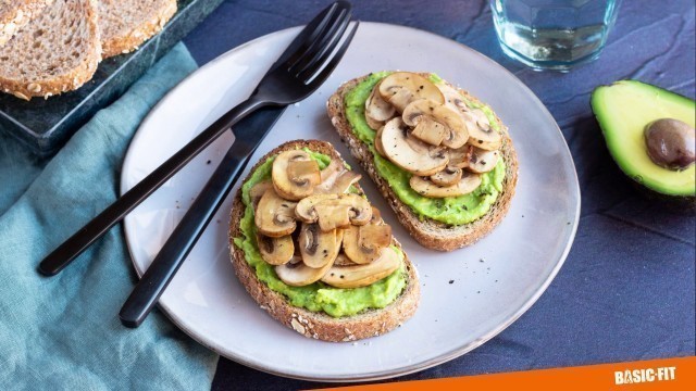 'SWIPE4FOOD SEASON 2 I MUSHROOM AVOCADO TOAST I BASIC-FIT'