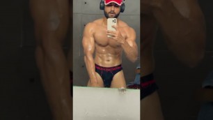 'Indian Fitness Model Jeet Sharma Flexing Muscles after a heavy Workout | Fitness Motivation'