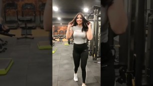 'Indian fitness girl | hot back || Gym motivation || #shorts'
