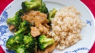 'Brokkoli-Hühnchen mit Reis - Rezept und Anleitung'