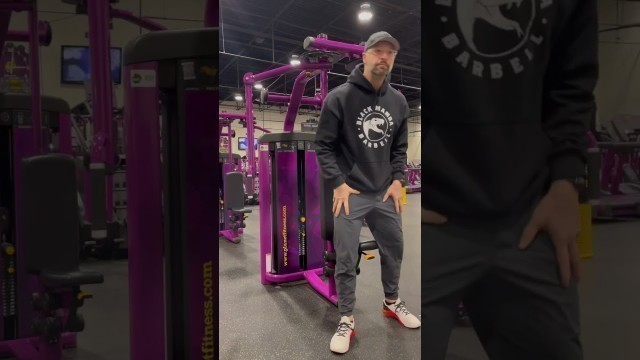 'Planet Fitness - Pec deck Machine chest fly'