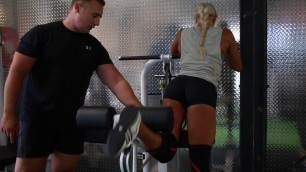 'LAUREN SIMPSON / POWERLIFTING SESSION'