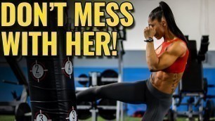 'She\'s TOUGH! (and a Bikini Model)  |  10-Minute Cardio Kickboxing HIIT Workout'