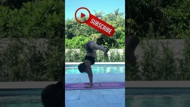 'Yoga Practice With Sophia | #yogagirls #yogavideo #yogababes #shorts #09'