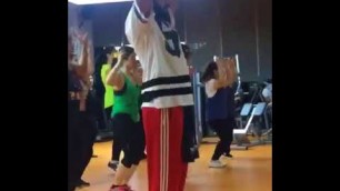 'Fit in Class Zumba Grup Dersi'