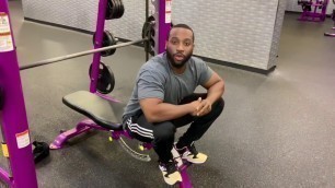 'How to bench press on the smith machine with good form Planet Fitness'
