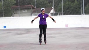 'Skatedance fitness skating to Davina Power of 3 - on rollerblades, inline skates: squats, leg lifts'