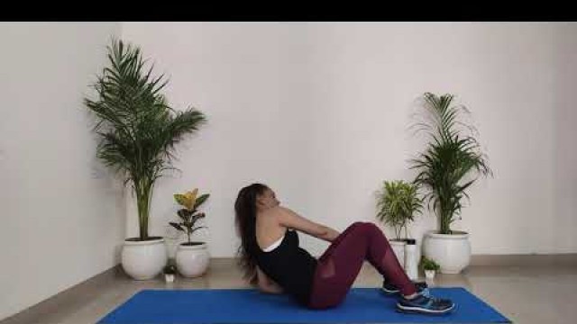 '2 Minutes Fitness Workout | Crunch Kicks | Exercise of The Day #1'