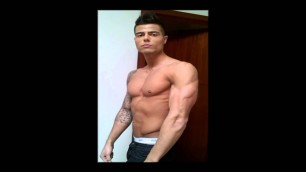 'Fitness Model/ Men\'s Physique Comp Prep  -  Peak Week Posing(Kiko Dos Santos)'