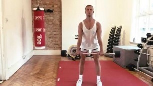 'Arms and legs workout with Davina McCall\'s personal trainer Ed Lumsden'